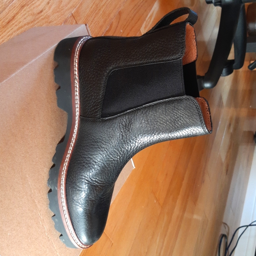 Madewell Eve The citywalk Lugsole Chelsea Boots 8.5